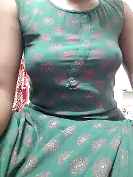 Snapshot of rituporna2004 chatting on 12/27/24, 04:10 rituporna2004 online show from 12/27/24, 04:10