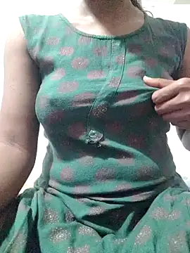 Snapshot of rituporna2004 chatting on 02/22/25, 04:07 rituporna2004 online show from 02/22/25, 04:07