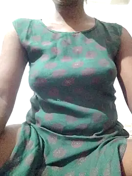 Snapshot of rituporna2004 chatting on 09/28/25, 05:29 rituporna2004 online show from 09/28/25, 05:29