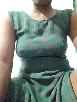 rituporna2004 online show from 11/24/25, 01:55