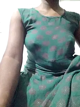 rituporna2004 online show from 12/21/25, 02:19