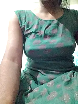 rituporna2004 online show from 01/09/26, 02:25