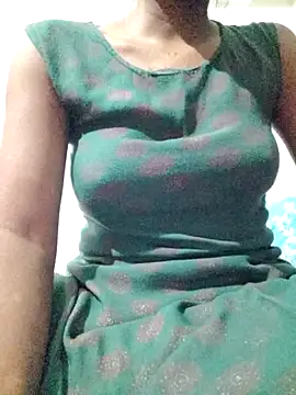 rituporna2004 online show from 02/09/26, 02:10