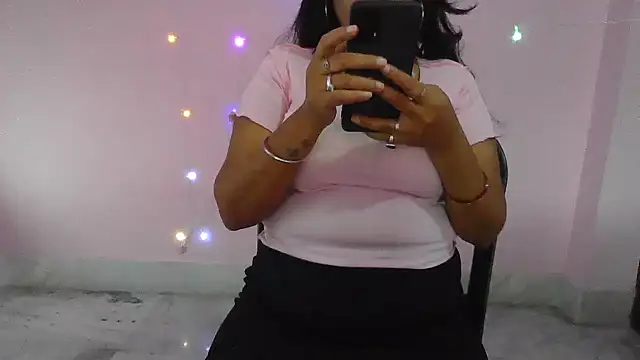 my-laila online show from 11/04/25, 07:40