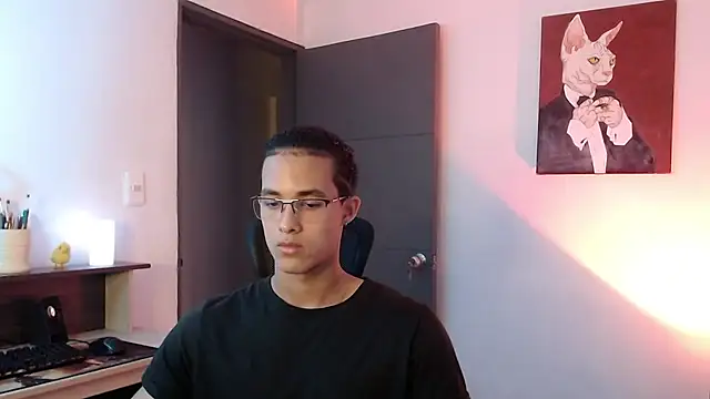 Snapshot of alejo_x3 chatting on 02/13/25, 01:19 alejo x3 online show from 02/13/25, 01:19