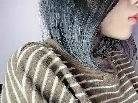 Snapshot of Baenee chatting on 12/02/25, 01:39 Baenee online show from 12/02/25, 01:39