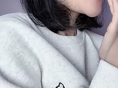 Snapshot of Baenee chatting on 12/03/25, 12:03 Baenee online show from 12/03/25, 12:03