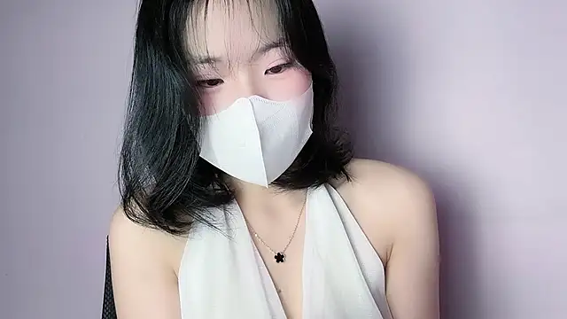 Snapshot of Baenee chatting on 12/21/25, 03:08 Baenee online show from 12/21/25, 03:08