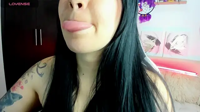 AilynRed online show from 01/16/26, 01:31