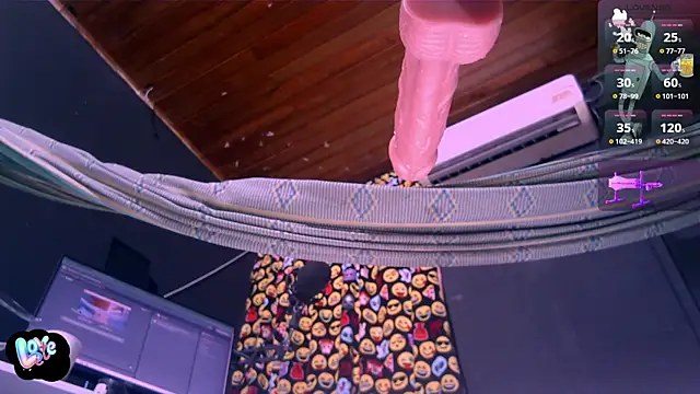 Snapshot of waterfalls_girl chatting on 03/02/26, 11:28 waterfalls girl online show from 03/02/26, 11:28