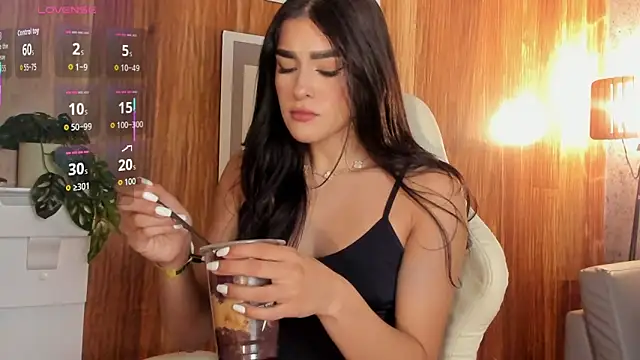 Antonellaparis  online show from 11/05/25, 02:33