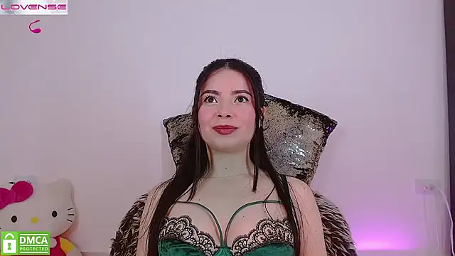 LauryMoons online show from 05/02/26, 11:10