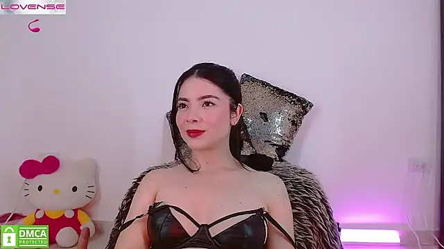 LauryMoons online show from 05/10/26, 12:16