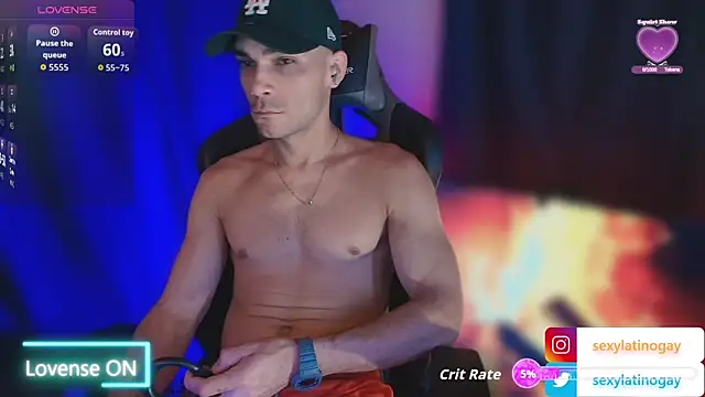 sexyboycolombi4 online show from 04/14/26, 01:44