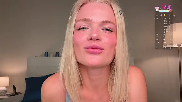 MilaDemies online show from 10/04/25, 03:37