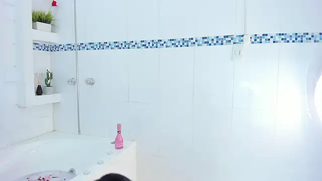 Snapshot of EmmilyCollson chatting on 01/31/25, 05:10 EmmilyCollson online show from 01/31/25, 05:10