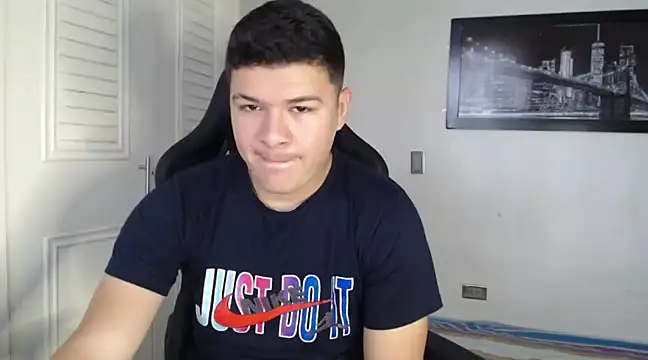 Plug Control online show from 12/05/24, 02:11