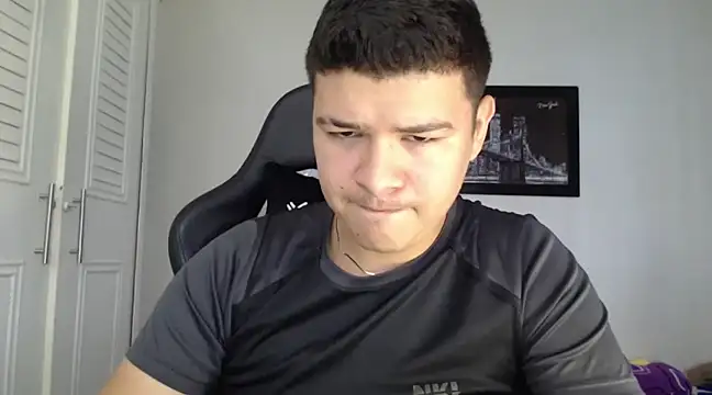 Plug Control online show from 02/12/25, 03:16