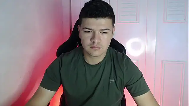 Plug Control online show from 09/10/25, 01:44