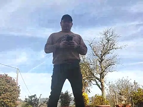 Jose HotLatino online show from 02/23/26, 02:58