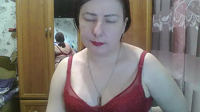 Snapshot of SophieNightAh chatting on 01/12/25, 02:41 SophieNightAh online show from 01/12/25, 02:41
