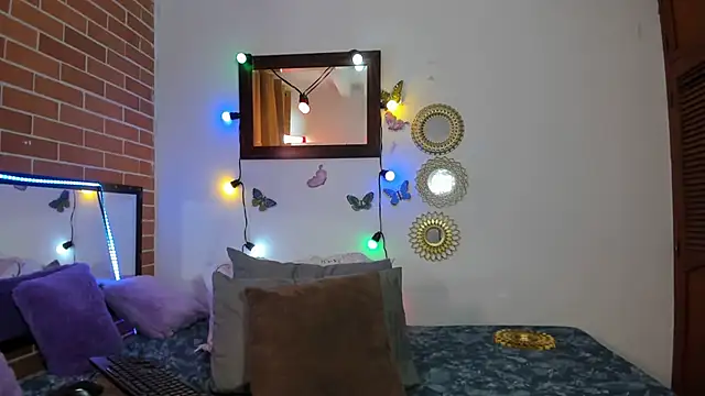 Snapshot of maja_hills chatting on 02/03/25, 05:03 maja hills online show from 02/03/25, 05:03