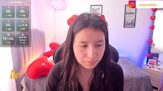 Amy joones online show from 02/10/25, 01:33