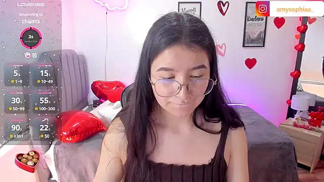 Amy joones online show from 02/17/25, 04:26