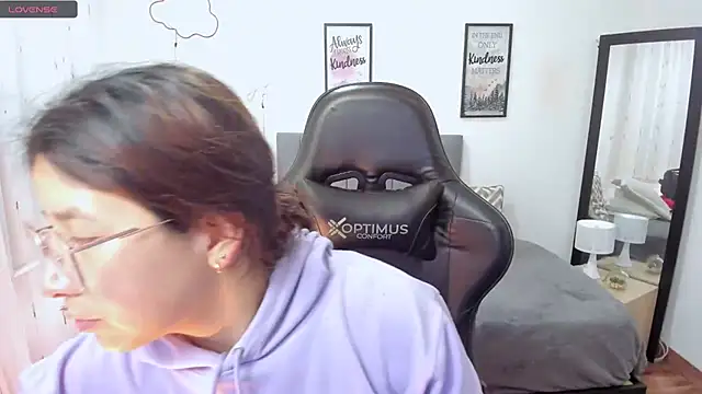 Amy joones online show from 09/18/25, 11:45