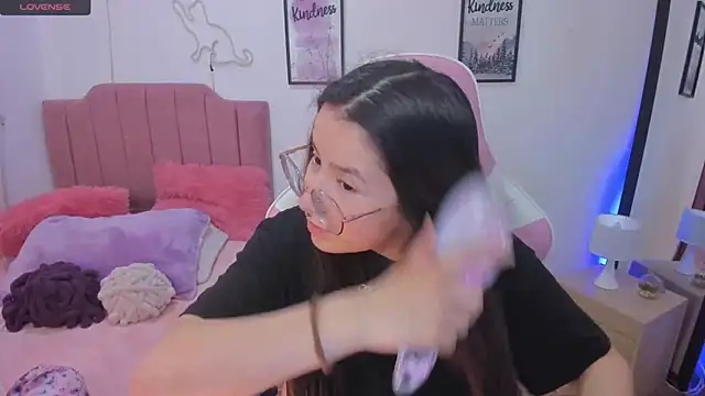 Amy joones online show from 11/15/25, 12:56