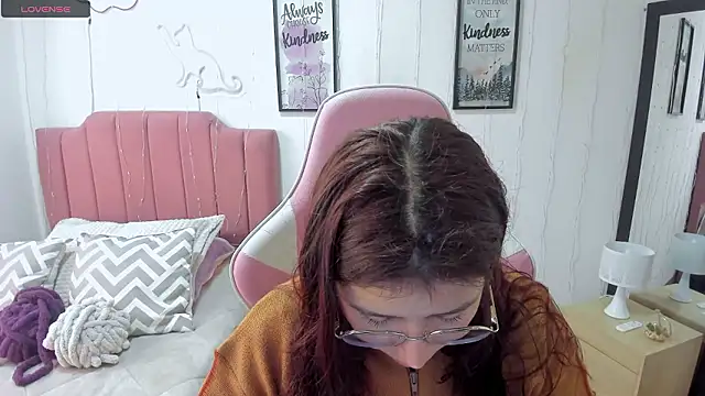 Amy joones online show from 01/12/26, 12:32