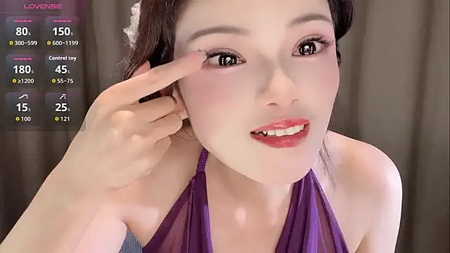 Snapshot of --xixi-- chatting on 11/02/25, 06:21 --xixi-- online show from 11/02/25, 06:21