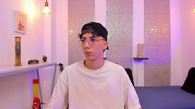 Nikolay Gregori online show from 11/04/25, 04:11