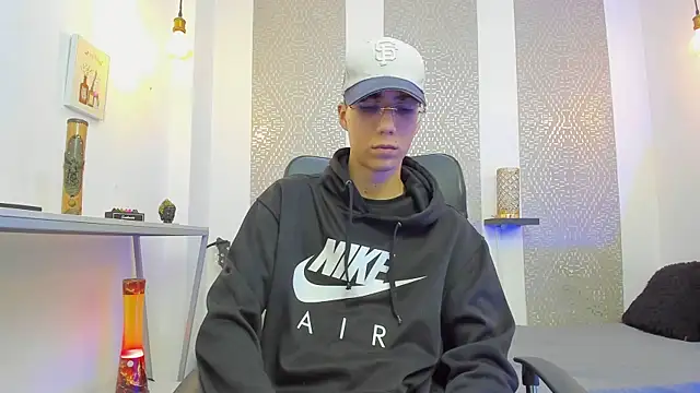 Nikolay Gregori online show from 11/28/25, 04:26