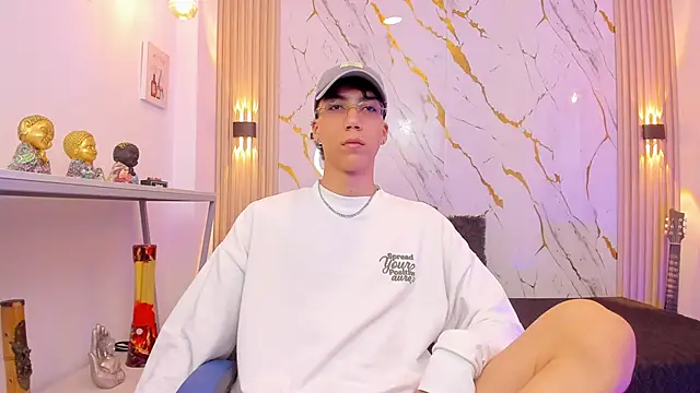 Nikolay Gregori online show from 04/15/26, 04:19