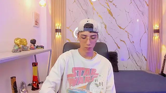 Nikolay Gregori online show from 04/19/26, 03:39