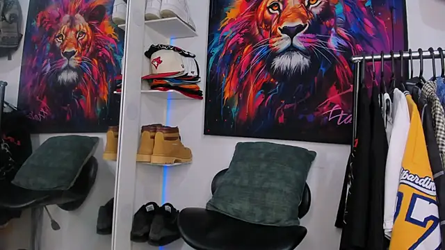 Snapshot of Pantera_black_21 chatting on 02/07/26, 03:54 Pantera black 21 online show from 02/07/26, 03:54