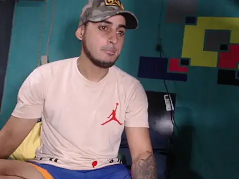 Snapshot of xxxxhotxoxo chatting on 11/18/25, 09:52 xxxxhotxoxo online show from 11/18/25, 09:52