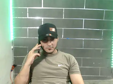 Snapshot of xxxxhotxoxo chatting on 07/01/26, 04:03 xxxxhotxoxo online show from 07/01/26, 04:03