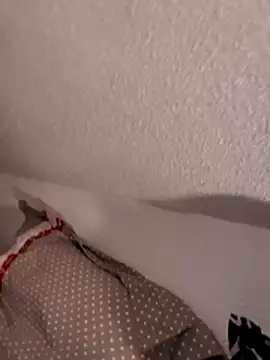 Snapshot of nfean2 chatting on 11/08/25, 07:12 nfean2 online show from 11/08/25, 07:12