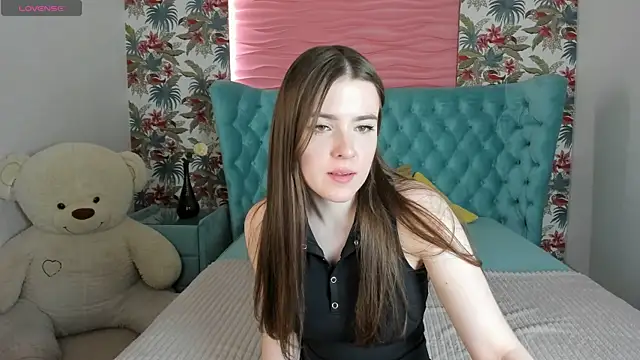 Snapshot of Haley_Gars chatting on 05/03/26, 11:27 Haley Gars online show from 05/03/26, 11:27