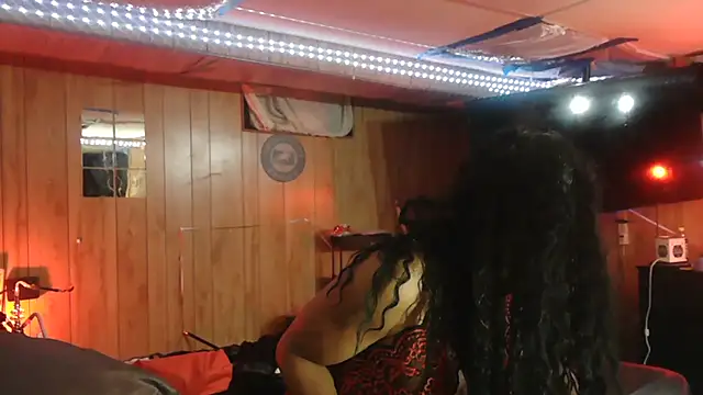 Tsnitra online show from 10/20/25, 08:15