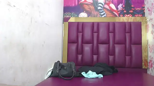 china black  online show from 02/05/25, 05:31