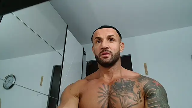 Magnificmuscles89 online show from 05/31/26, 08:21