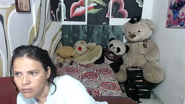 Snapshot of manzanahot9 chatting on 03/26/26, 11:27 manzanahot9 online show from 03/26/26, 11:27