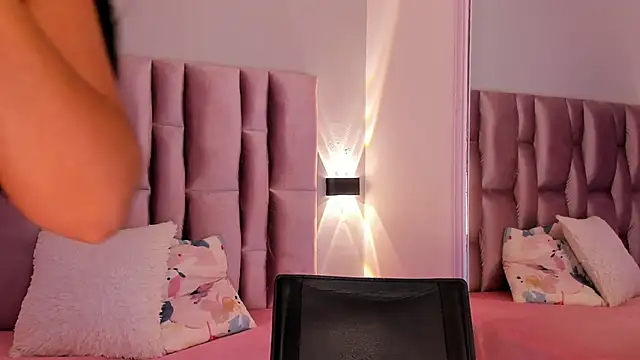 NikyBrookss online show from 02/06/25, 12:59