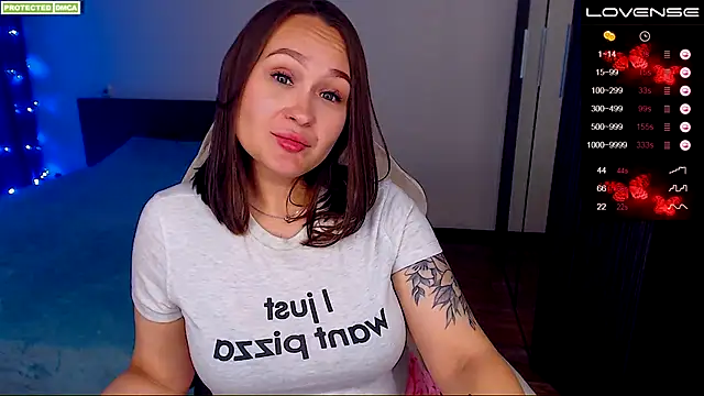 Snapshot of Cutie-Melanie chatting on 09/14/25, 04:06 Cutie-Melanie online show from 09/14/25, 04:06