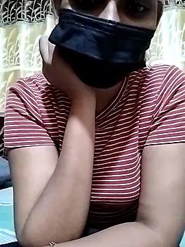 Snapshot of SLZAARA chatting on 12/03/24, 04:14 SLZAARA online show from 12/03/24, 04:14