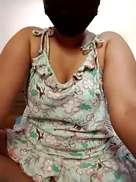 Snapshot of SLZAARA chatting on 03/02/25, 06:37 SLZAARA online show from 03/02/25, 06:37