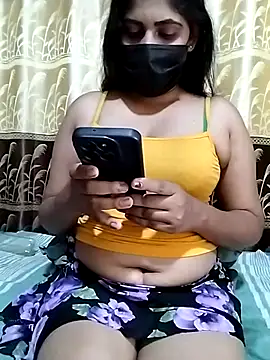 Snapshot of SLZAARA chatting on 03/08/25, 05:43 SLZAARA online show from 03/08/25, 05:43